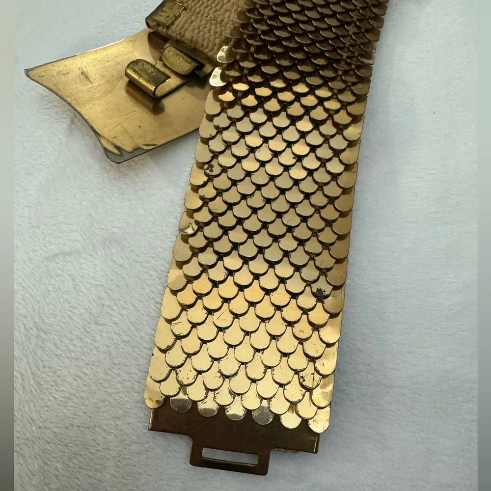 Vintage Gold Fish Scale 70’s Stretch Belt 80’s Kitsch Fun Glamorous - Picture 6 of 12